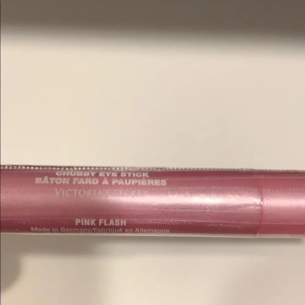 Beauty  Rush pink flash eye stick